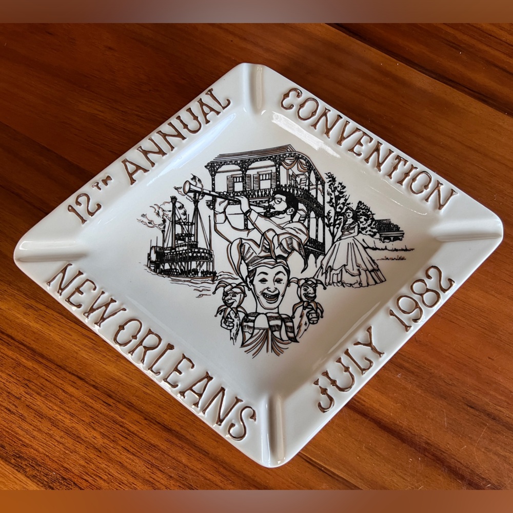 Vintage Jim Beam 1982 New Orleans Distilling Convention regal china Ashtray